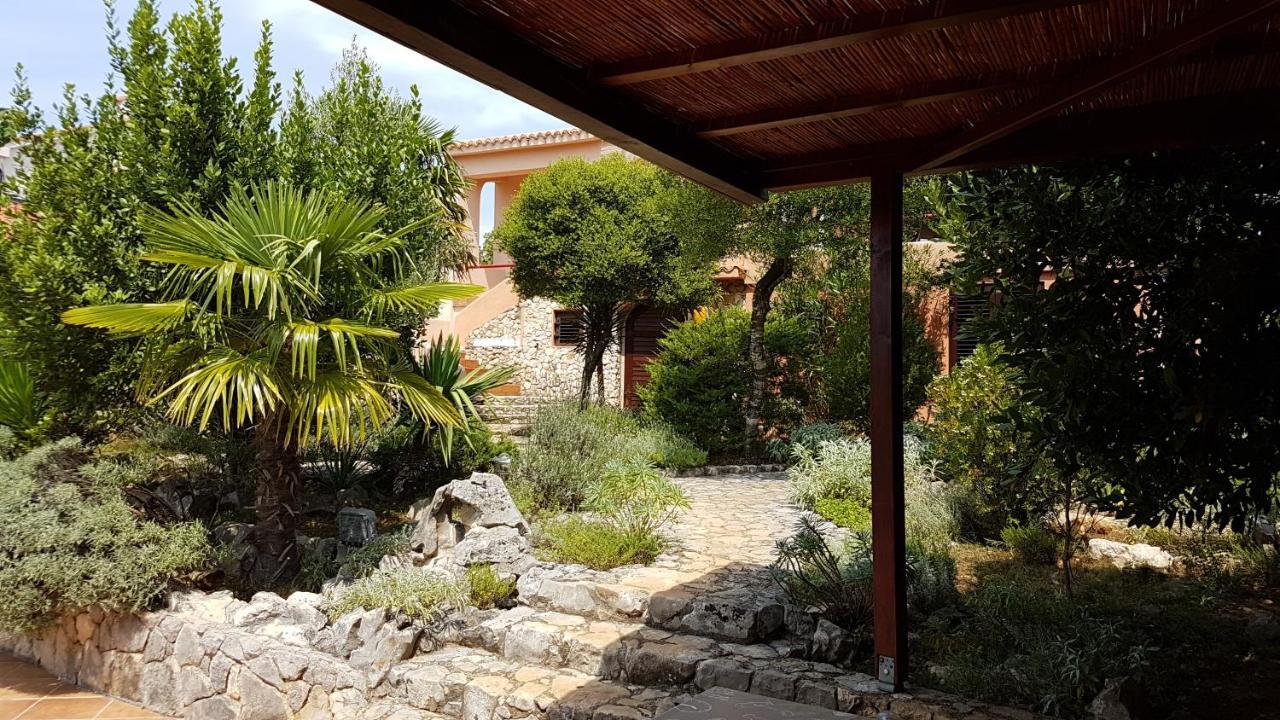 Apartments Villa Temer Pinezići Exteriér fotografie