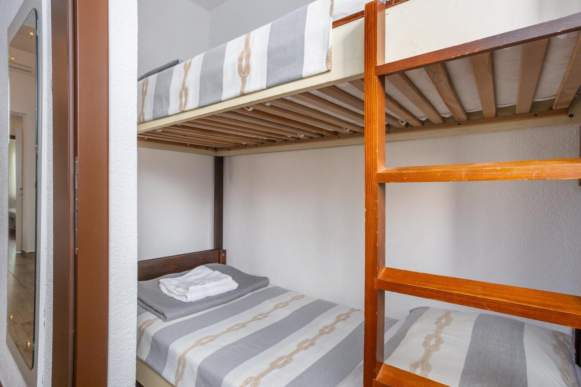 Apartments Villa Temer Pinezići Exteriér fotografie