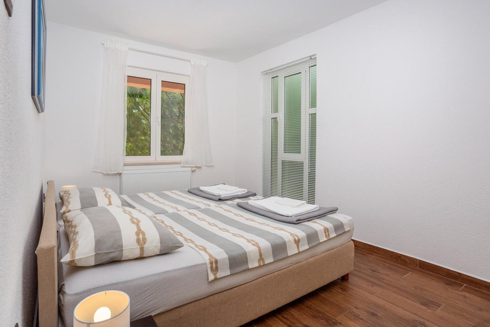Apartments Villa Temer Pinezići Exteriér fotografie