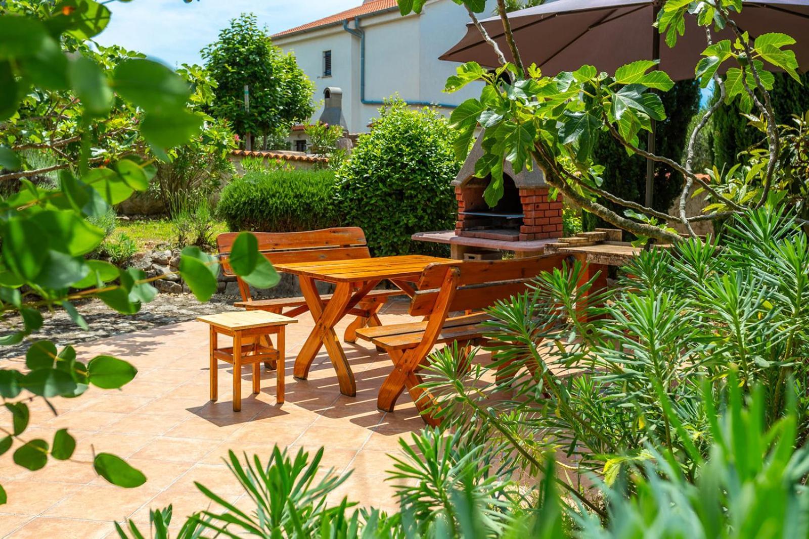 Apartments Villa Temer Pinezići Exteriér fotografie